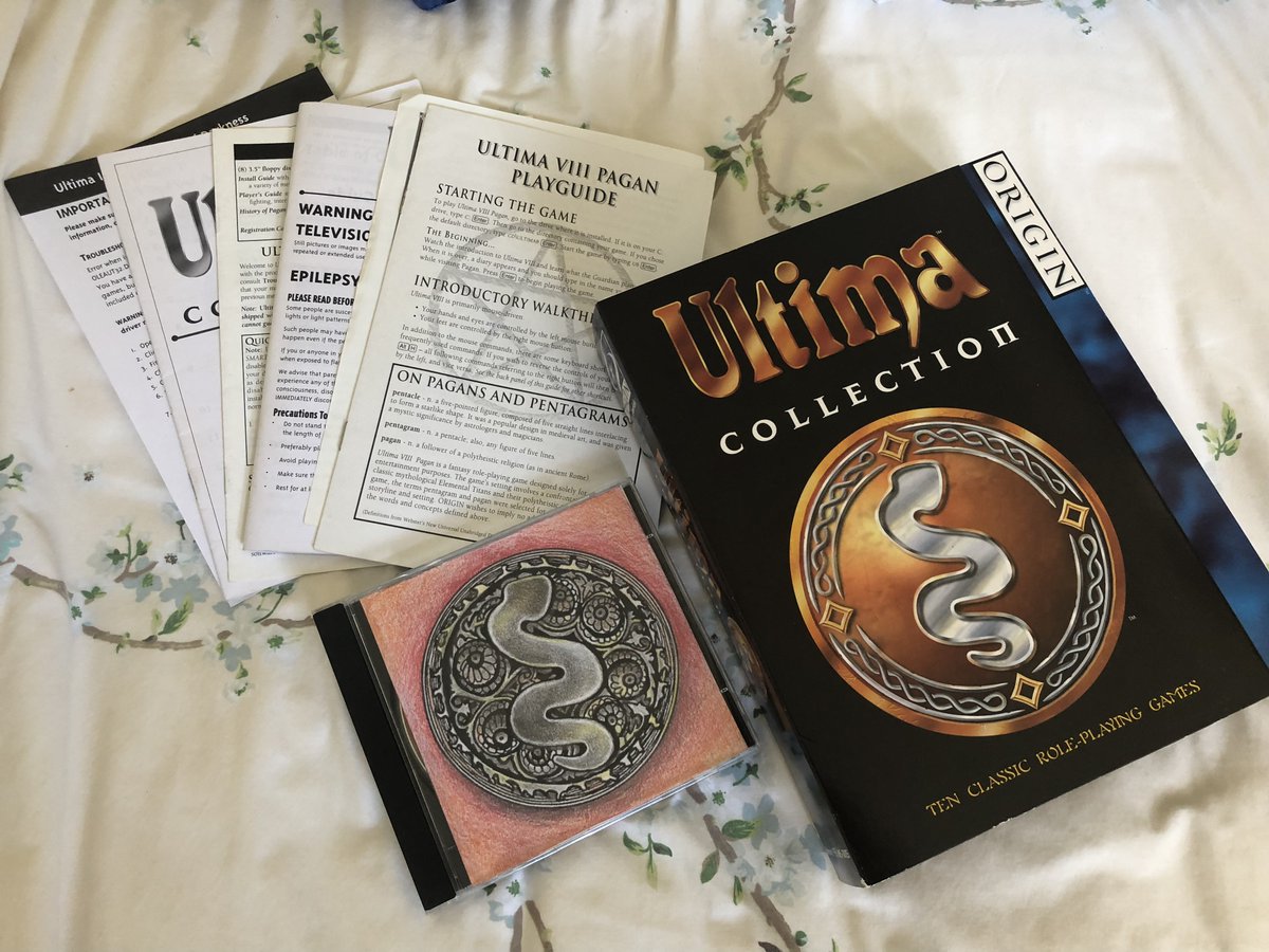 It’s Monday - It’s  #TillysBigBoxPCTitles  - & it’s the  #Ultima Collection!There are NO better RPG series than Ultima 1-9. I got this for Xmas in 1999. I didn't like the clear CD case it came with, so penned & coloured my own cover for it.  #DosGaming  #Retrogaming