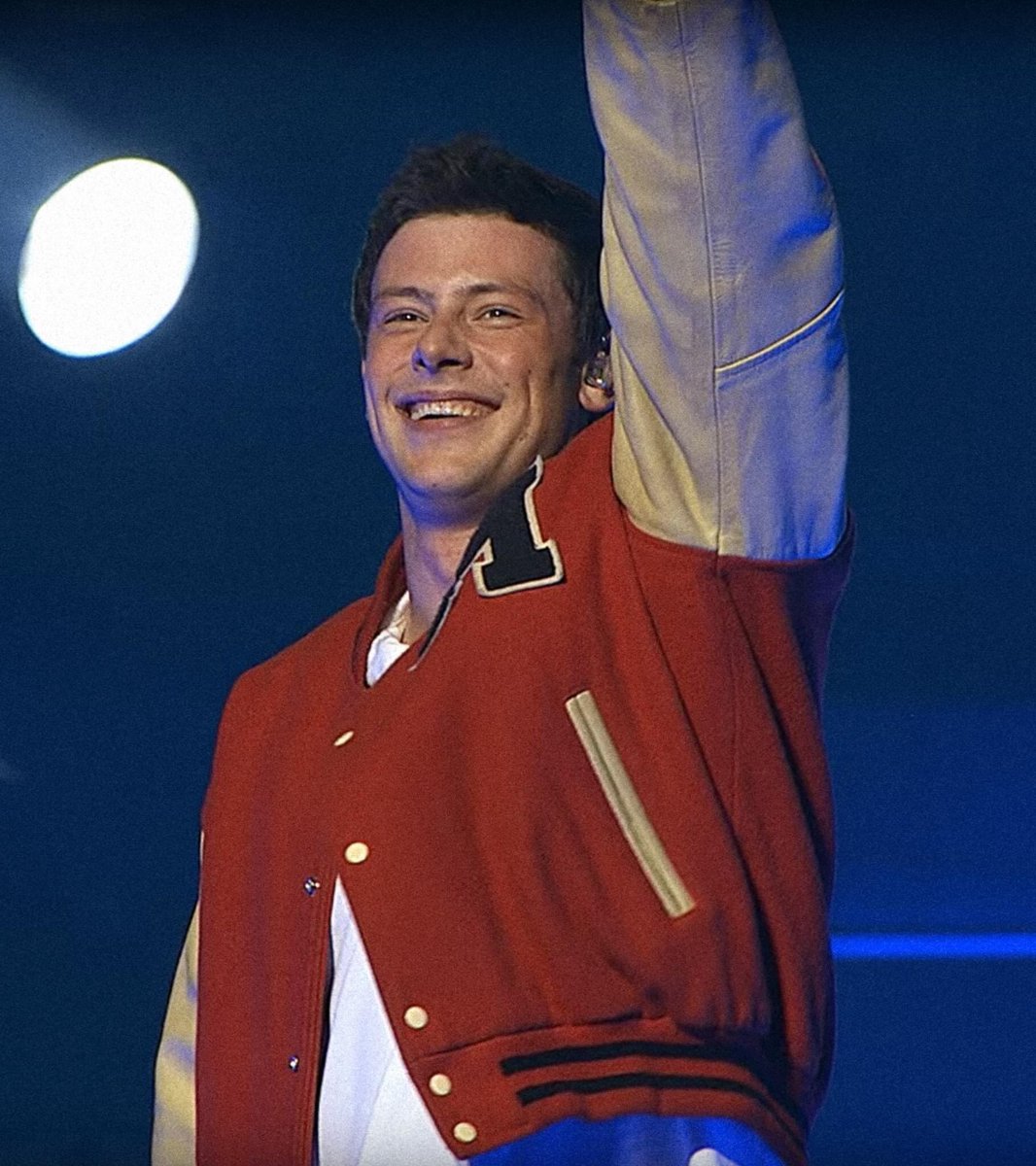 shaunacarsleyx's tweet photo. i miss you so much everyday. i love you always &amp; forever. thinking about you so much today :( i know you’ll guide our naya home, i love you always cory 🤍 #CoryMonteith #sevenyears #coryday 😇 https://t.co/mzY3Qixlac
