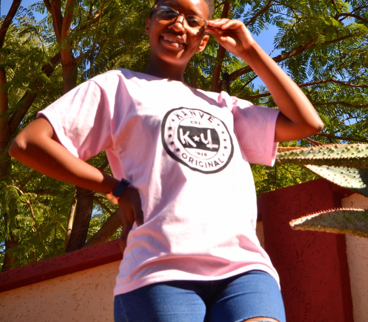 TumisangKeirile's tweet photo. KY ORIGINAL T-SHIRTS
LIGHT PINK
SUEDE PRINT
#KYORIGINAL #EST018 #KanyeORIGINAL #KYORIGNALBRAND https://t.co/bjgODsF8E3