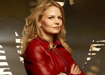ships_polls's tweet photo. 🏆ROUND 4- The Top 10 Best Main/Lead Characters 🏆
(1 Hour Quick Round)

RT FOR Emma Swan
LIKE FOR Captain Hook/Killian https://t.co/UH4B9RUOr0