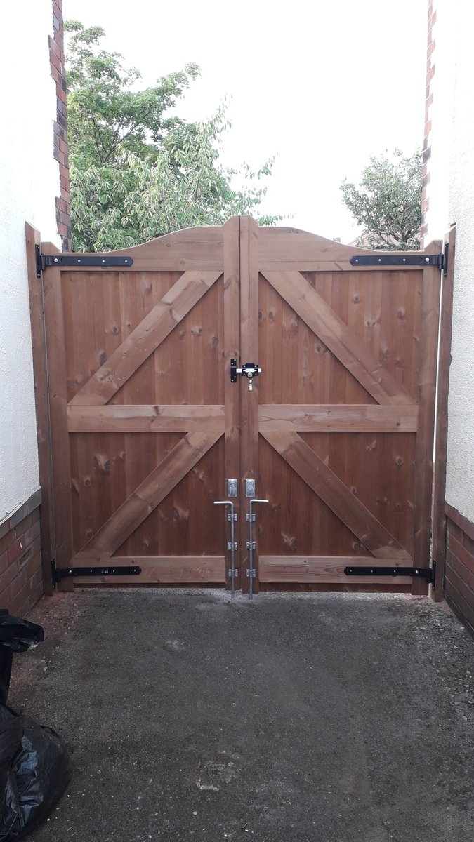 ConstructionTLC's tweet photo. Gates replaced for a client in #Churchtown #Southport 

Free quotations and advice in the Southport area.

#drivewaygates
#Gates

https://t.co/VD6psyGyKy https://t.co/mmwbSnDxb9