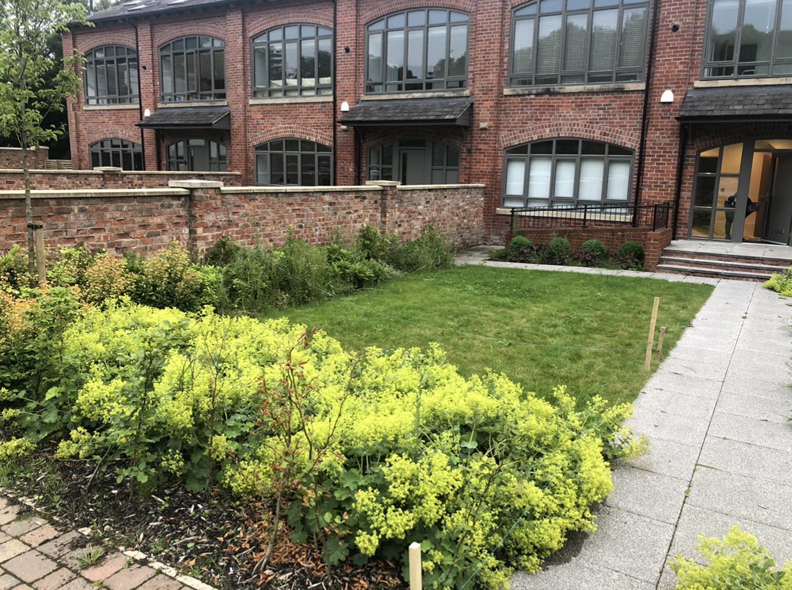 ag_essentials's tweet photo. Before, during, after 🙌 

We design &amp; create full garden transformations including supply &amp; fit #artificialgrass #decking &amp; #cladding

All queries &amp; free quotes contact...

📞 07596904625
📧 info@ag-grass.co.uk

#gardendesigns #gardenrenovations #sthelens https://t.co/rNeo7W9UJ3