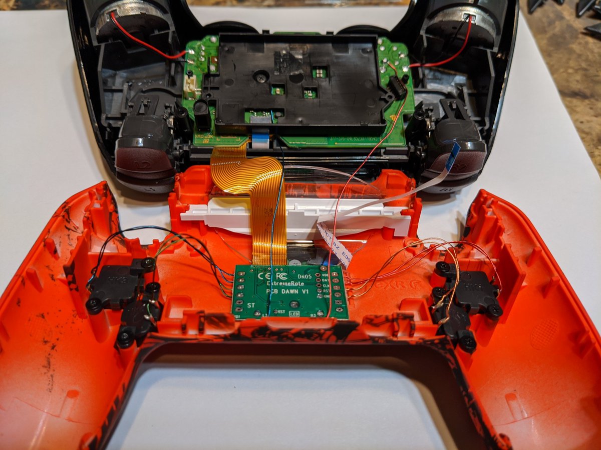 Brandon_6667's tweet photo. Extremerate back button kit is installed! Installation was very straight forward and everything works great! I now have my X and L3 buttons on the back so I can run and jump without moving my thumbs off the joysticks.๐๐ฏ
#scufcontrollers #scuf #ps4 #dualshock4mods #extremerate https://t.co/BZGsO6g61f