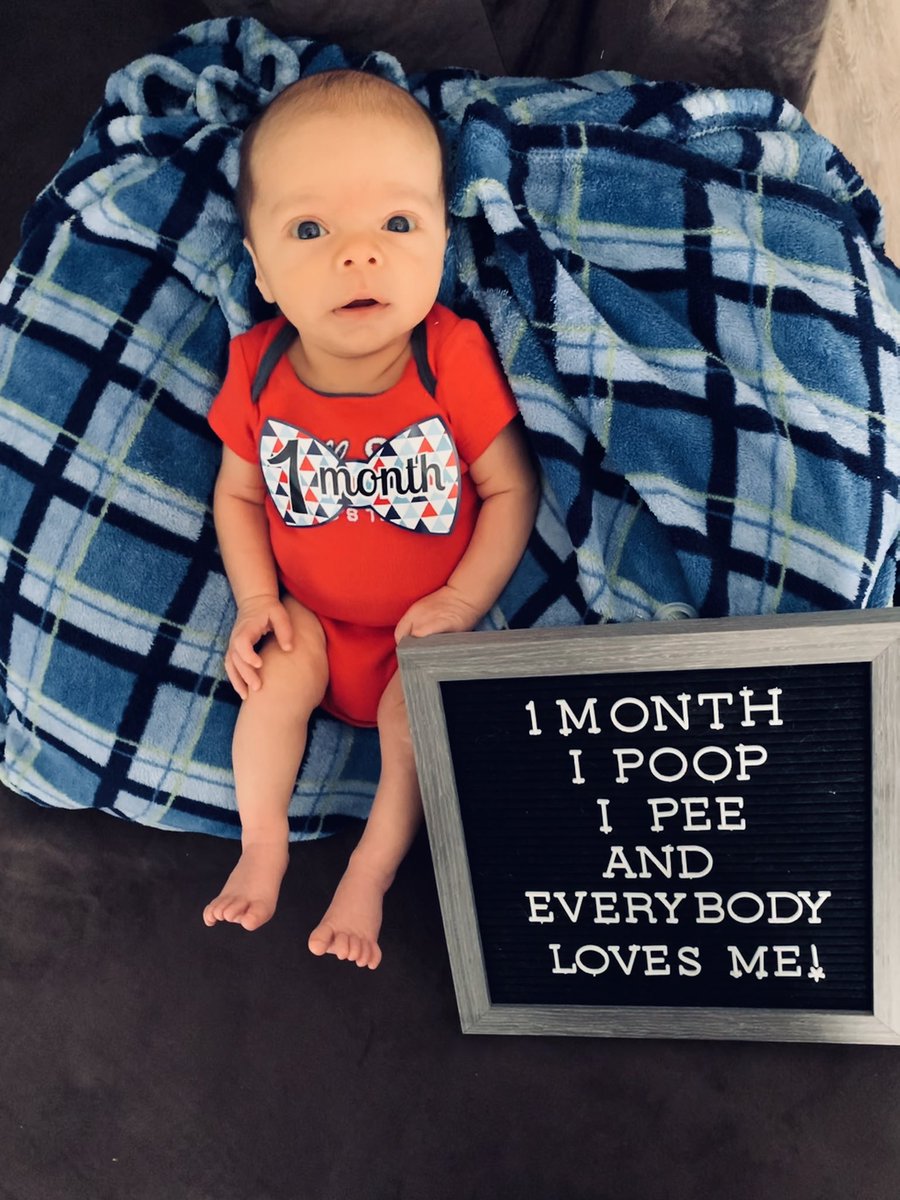 Lydia_Maeee's tweet photo. ONE MONTH OLD ✨💙 https://t.co/rsQBfbjqwl