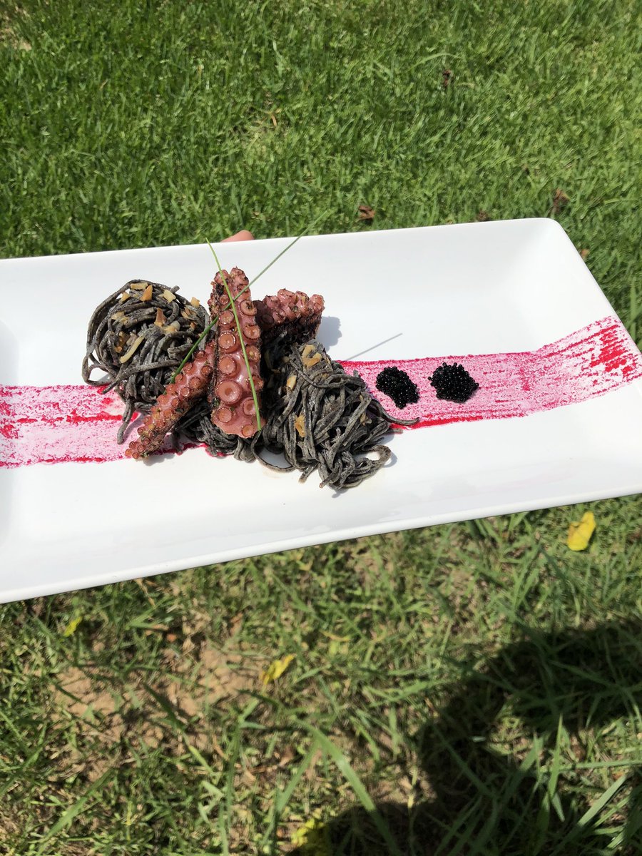Jaelah8's tweet photo. Hi everyone 👋🏾 I’m a 22 y/o Houston based chef trying to get some exposure‼️ I do anything from catering, plates, and private dining. Anythjng you need I gotchu‼️A RT or even a like can help me out so much!! #blackbusiness #letstakeover #chefJae https://t.co/BKoVuyBVLH