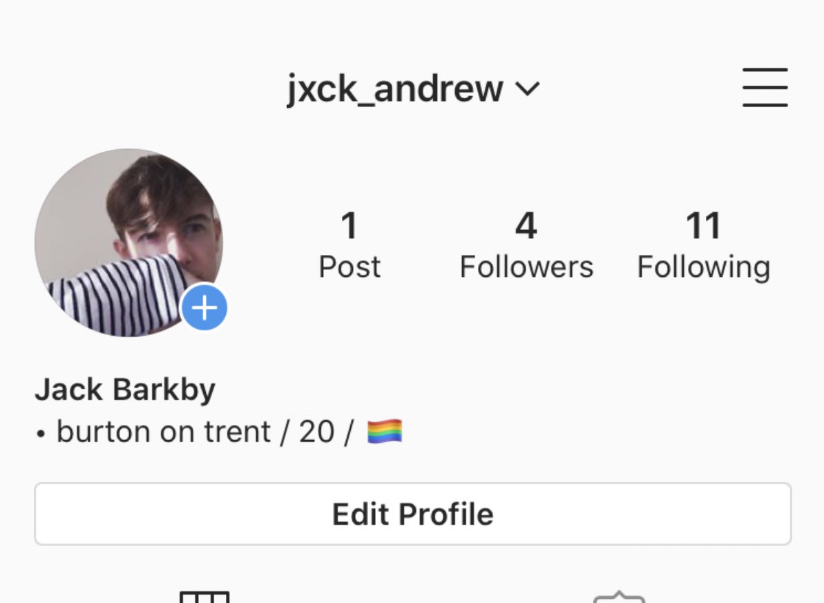 iggy_base's tweet photo. guys guys follow me on insta @jxck_andrew :))))

thx https://t.co/jGG0eZmdCR