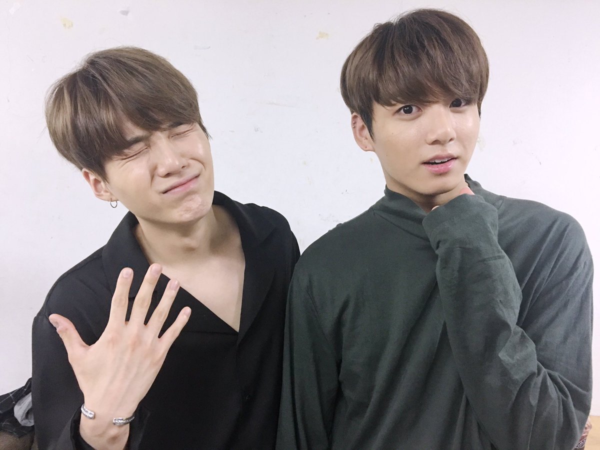 Here it is! My Sugakookie thread as requested, is here!   @BTS_twt  #BTS  #BTSARMY  #MinYoongi  #SUGA  #JeonJungkook  #JUNGKOOK  #yoonkook  #sugakookie