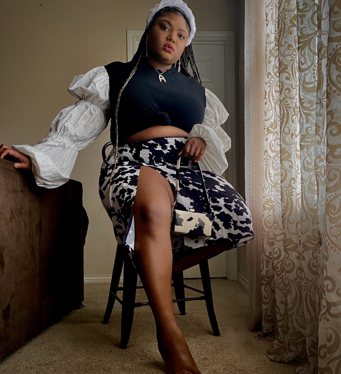 shantidjenne's tweet image. #SitInStyle Series on my IG.. Go Follow Me 😉💁🏾‍♀️ #BlackTwitter #fashionblogger  #Style #ootd