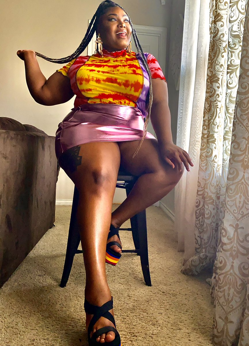 shantidjenne's tweet image. #SitInStyle Series on my IG.. Go Follow Me 😉💁🏾‍♀️ #BlackTwitter #fashionblogger  #Style #ootd