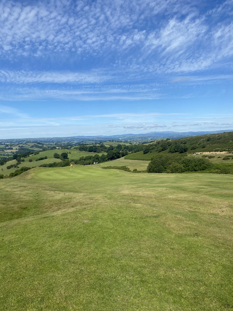 daiell14's tweet photo. Sunday golf #golfwales #welshpoolgolfclub https://t.co/R0unFrwmrf