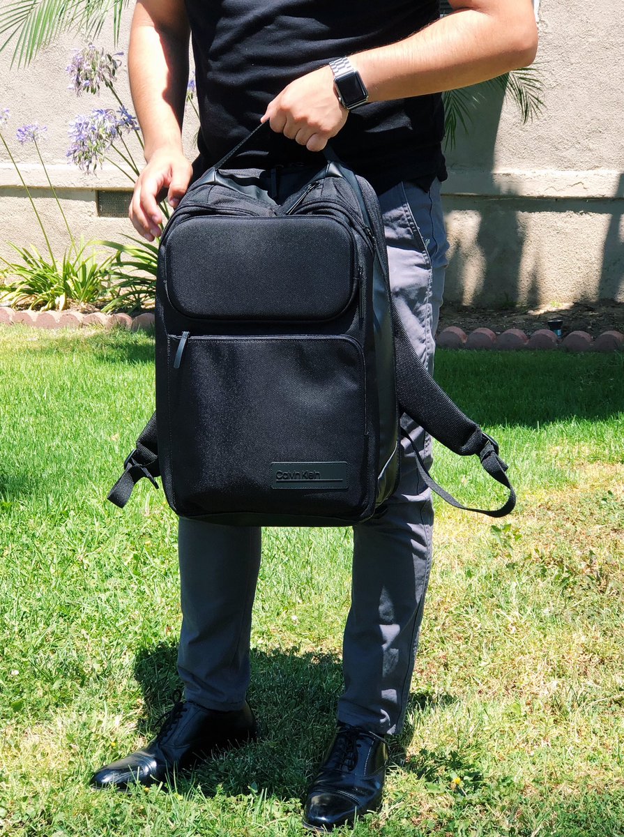 GarixeCancinos's tweet photo. Sunday Service Gear @CalvinKlein https://t.co/n38OMx6q92