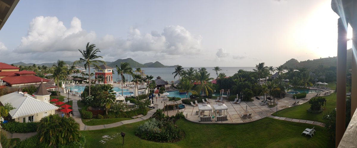 AP_Bio_GOD's tweet photo. Picture perfect....
#honeymoon #saintlucia https://t.co/vdOrWPxdkv