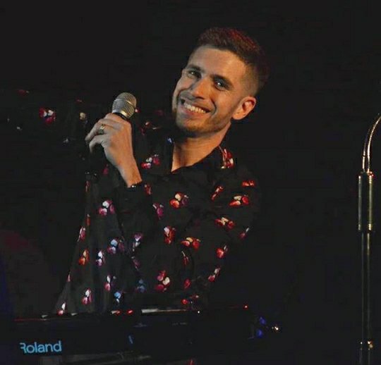 CamiSua83110854's tweet photo. #CHILIALCANTANDO https://t.co/xjzv7FIUX8