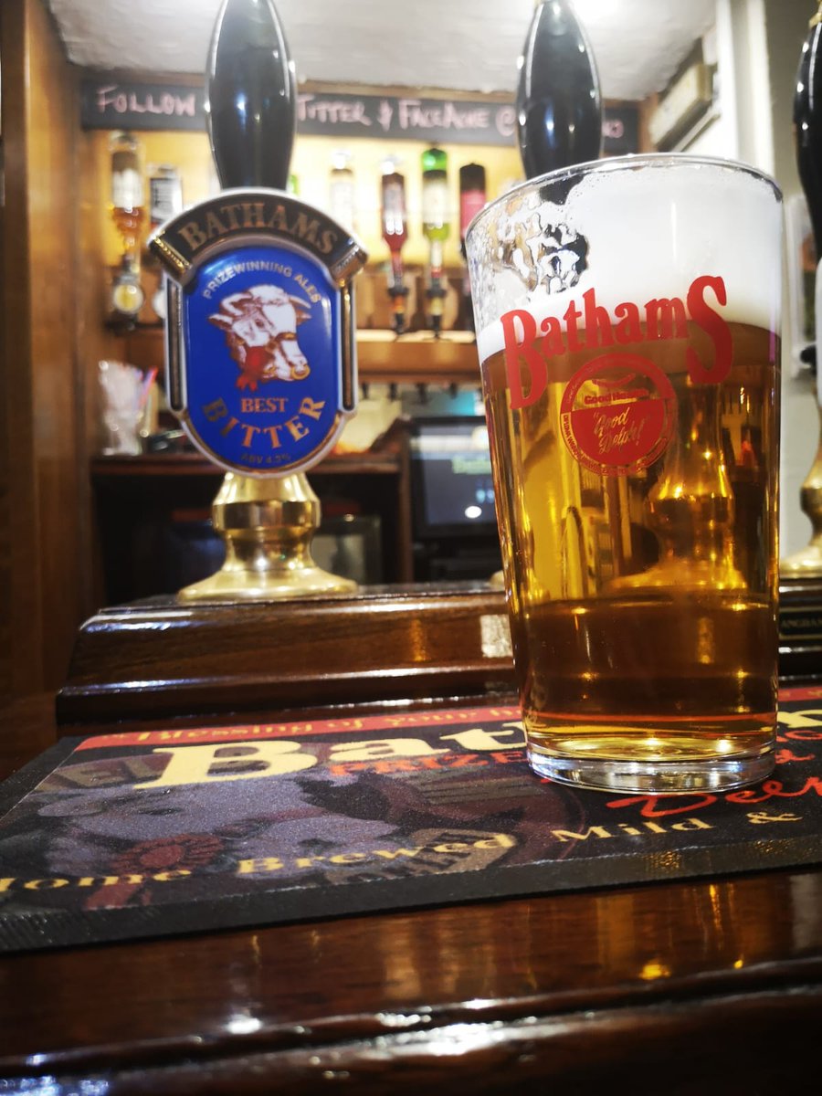 pubrooms's tweet photo. #pubrooms supporting great British Pubs :) RT @BathamsBird: We've missed you!
#MissedYou #NeverLeaveMeAgain
#PubsReopening #pubs #ale #beer @thebathams https://t.co/Jz2pBLlYHD