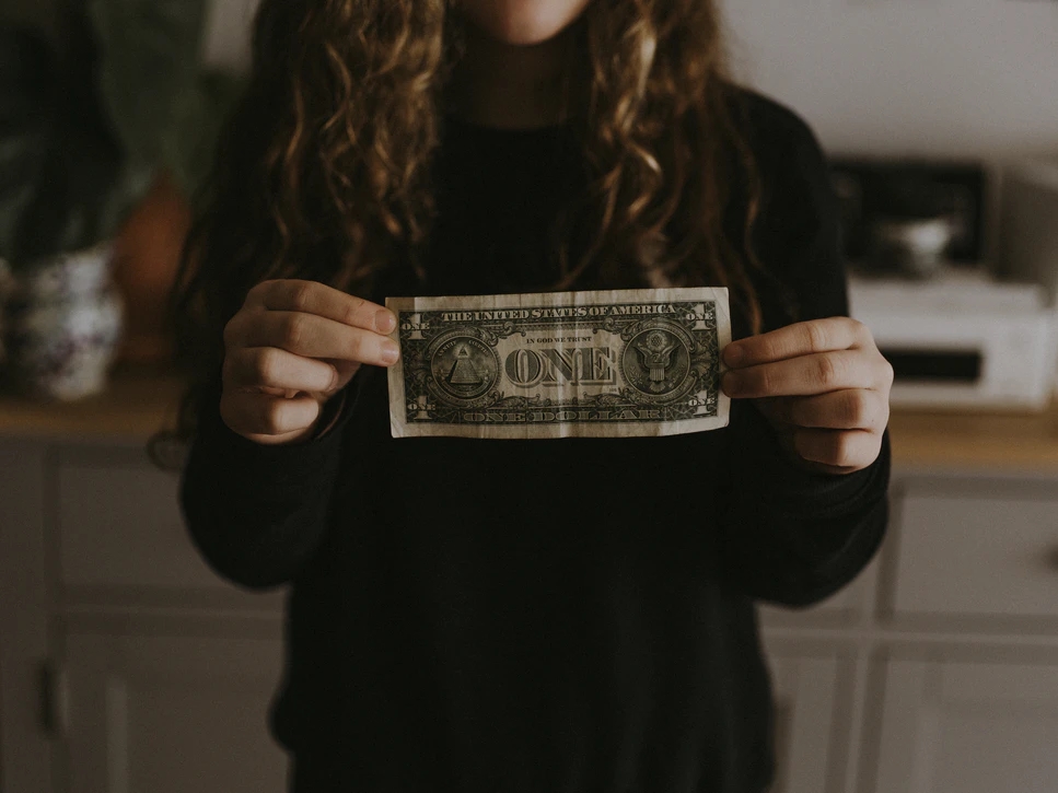 EagleSvr's tweet photo. A well-stocked savings account is the cornerstone of a healthy financial life. Check out these 35 simple tips to improve your finances and stop the paycheck to paycheck lifestyle. #EagleSaver https://t.co/YbUqDVb1RK https://t.co/3g97g4qGrh