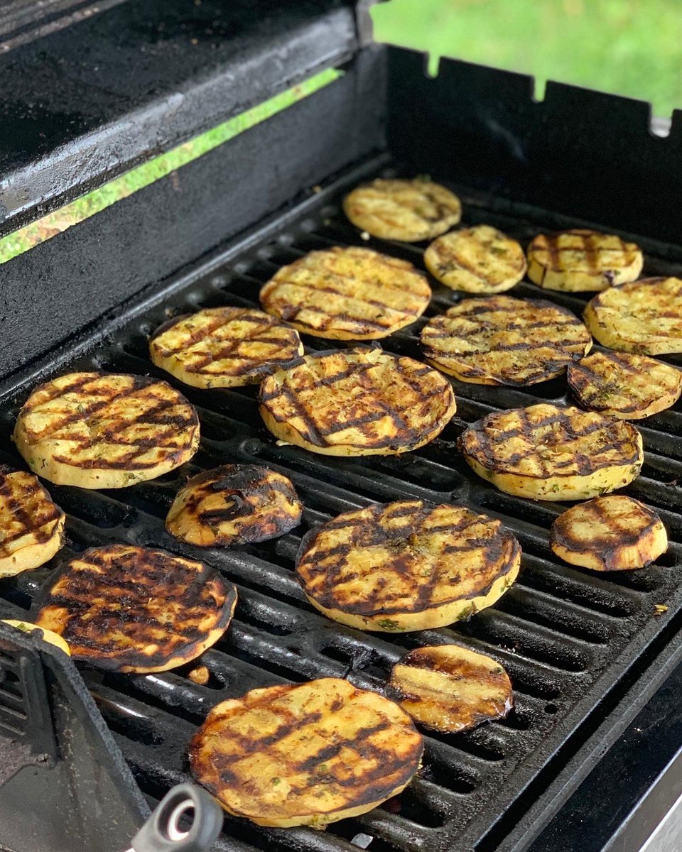 Strong4MeFit's tweet photo. Looking to switch things up on the grill? Swipe to try this #GrilledEggplant recipe! ๐ #Strong4Me #Strong4Food https://t.co/qdUYdUZplY