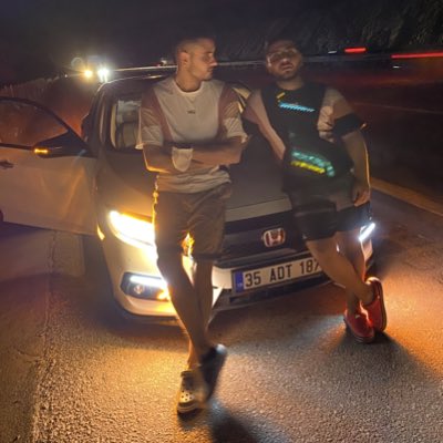 ipsizsapsiiz's tweet photo. #YeniProfilResmi https://t.co/zpRAuX3M4n