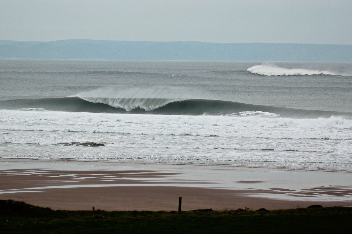 <a href="/lifeguardhoppo/">Bruce Hopkins</a> Check <a href="/SurfingDevon/">Surfing Devon</a>  (better on Instagram) to see some awesome beaches in North Devon. 
Here's lifeguard Maxi visiting North Devon last year 😉 
Happy to show you around if you come over!