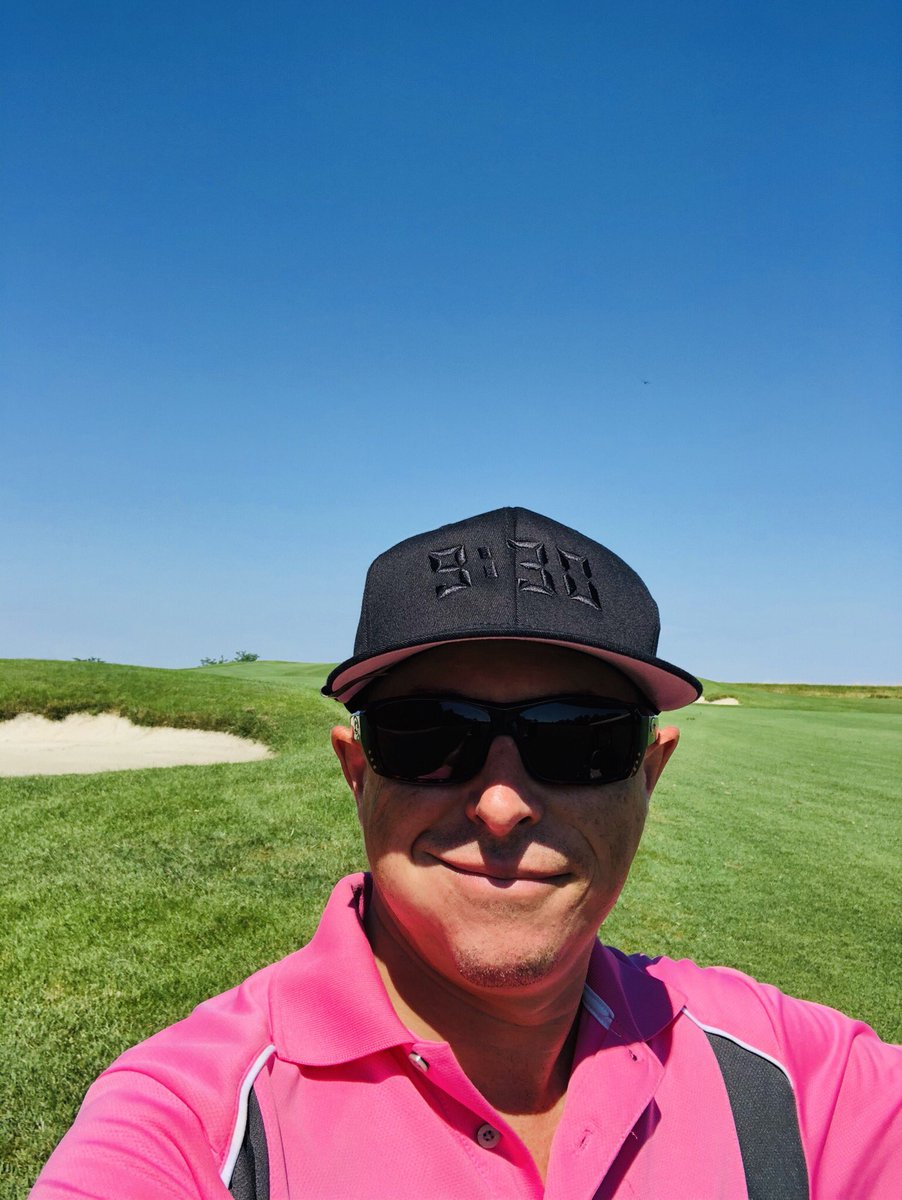 Cushlash's tweet photo. @930Club golf fashion! #930 #golf @GolfQH https://t.co/4mmB54Zf2t