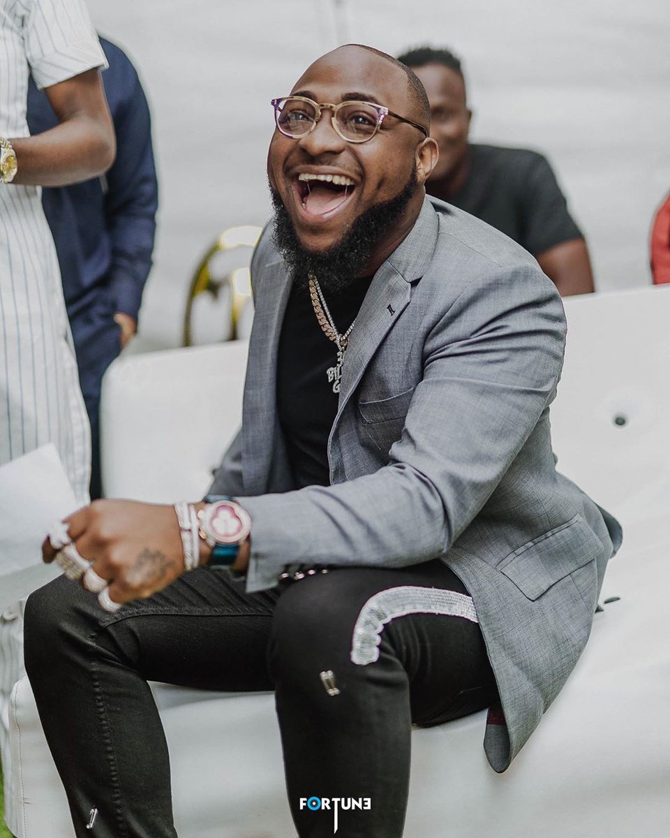 thenoradunia's tweet photo. INTERNATIONAL COLLABORATIONS....
HKN Davido- Meek Mill๐ถ
DMW Davido- Chris Brown, Teyana Taylor, Summer Walker, RKelly, Tory Lanez, Young thug, Rae spemmurd, Cardi B(It wasn't released tho), Nicki and Lil baby(coming soon)๐๐
TeamHKN๐คก๐คก y'all are...
#TEAMDMW โคโค
#HKNvsDMW https://t.co/1DTEyXmMu9