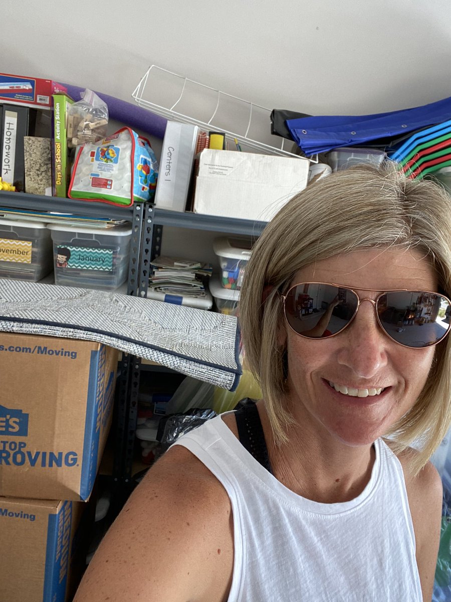 MrsRowe18's tweet photo. Going through my stuff for my new classroom! Can’t wait for it to go in its new home! #RHESelfieBingo @frankhousera1 https://t.co/anXAP26KVs