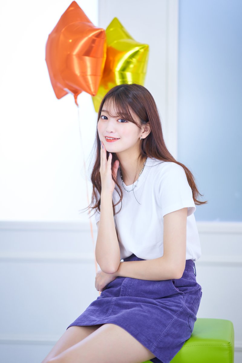 hnasu5709_hiro's tweet image. りんなちゃん🐣💕
@rinna_mizukawa 
#studioTWO 

#みりんコーデ #可愛い #美人 #オシャレ #ミニスカート #風船