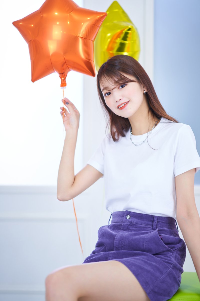 hnasu5709_hiro's tweet image. りんなちゃん🐣💕
@rinna_mizukawa 
#studioTWO 

#みりんコーデ #可愛い #美人 #オシャレ #ミニスカート #風船