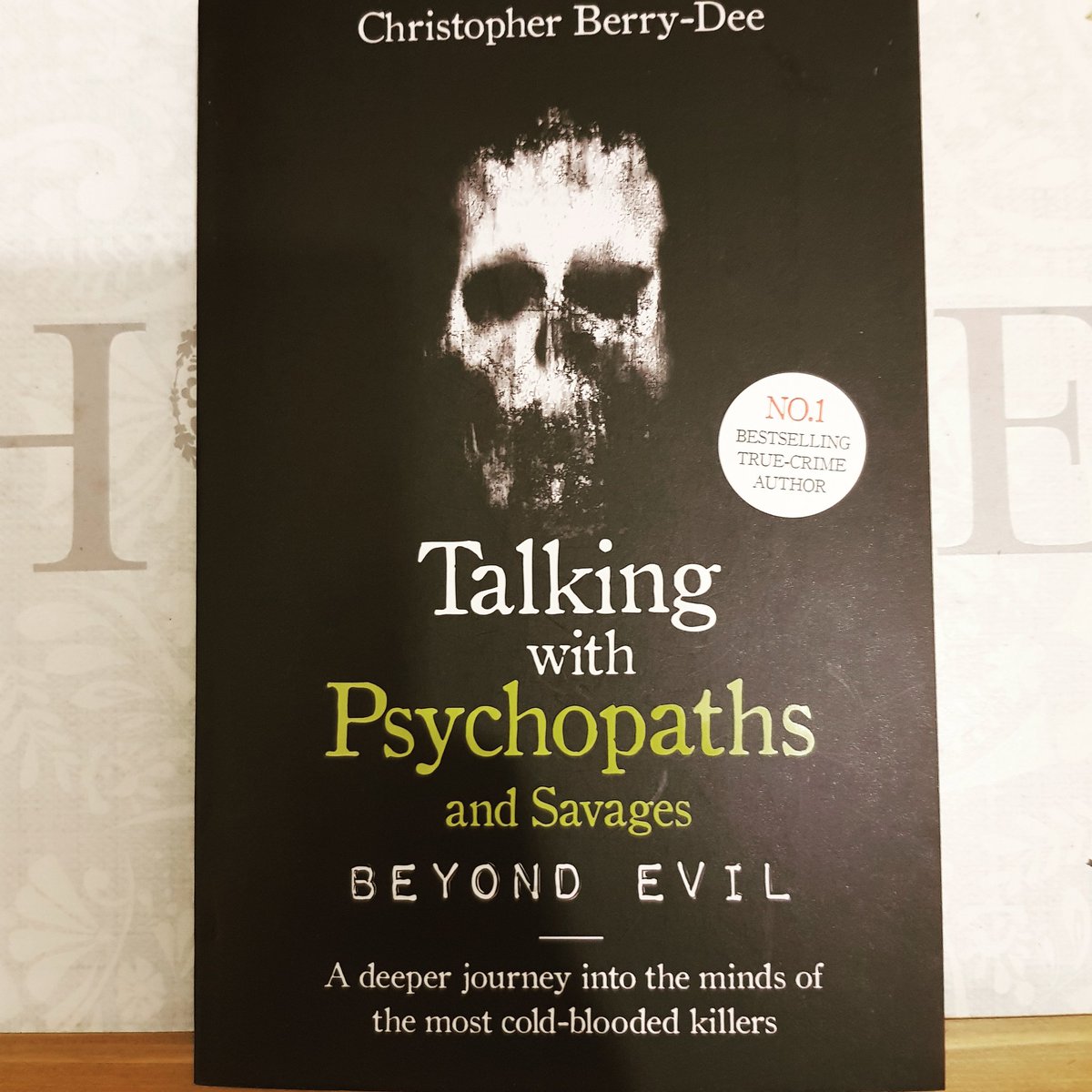 My new read is #TalkingWithMySisters 🤭 OK maybe that's not strictly true... #TalkingWithPsychopaths #SameThing