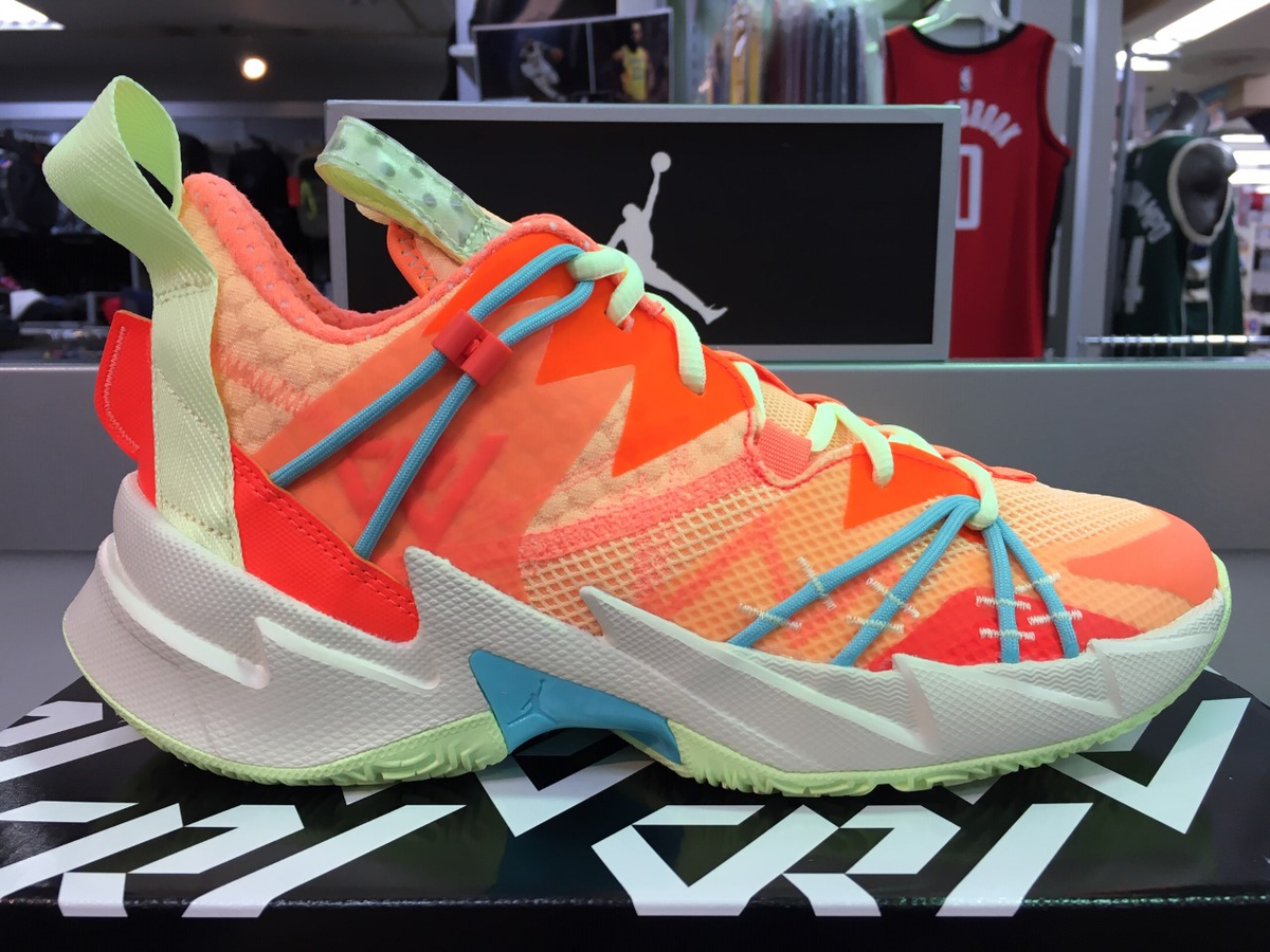 gallery2basket's tweet photo. 【7/15(水)発売】JORDAN WHY NOT ZER0.3 SE PF(CK6612-800)
https://t.co/hnBlYqMPeT
#gallery2 #ギャラリー2 #ギャラ2 #jordan #バッシュ #whynotzer03 #jordanwhynotzer03 #whynotzero3 #jordanwhynotzero3 #jordanwhynot #westbrook #jordanwhynotzero3se #whynotzero3se #whynot #ジョーダン https://t.co/NHV9JDi8pf