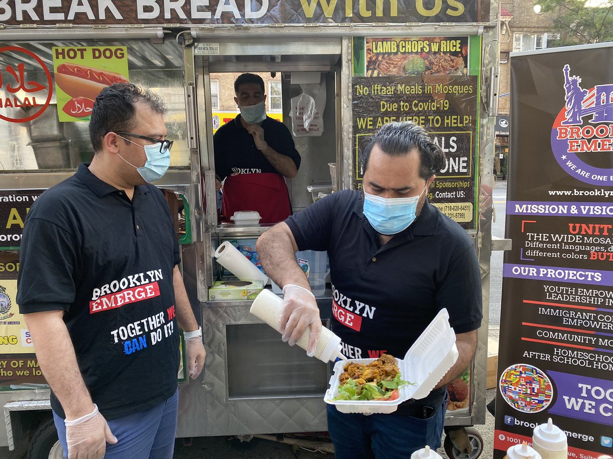EmergeBrooklyn's tweet photo. @EmergeBrooklyn is proud to be part of project #ComeBreakBreadWithus
More than 90 days and 92,000 freshly cooked hot meals and still counting
@ShohidUzzal
@Nisarkhalil11
@realkhansahib
@ZakaryaUdiyana1
@SahibzadaShabir https://t.co/AD2cOhntCX