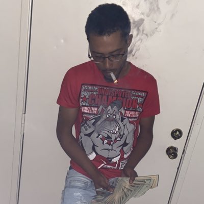 glockmobb's tweet photo. #NewProfilePic https://t.co/a1QwhcRVWU