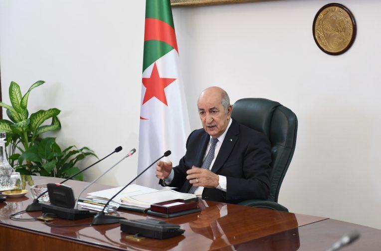L’Algérie a perdu 60 % de ses revenus pétroliers, a expliqué le président Tebboune, dans un entretien à paraître ce lundi 13 juillet dans le journal français L’Opinion tsa-algerie.com/situation-econ…