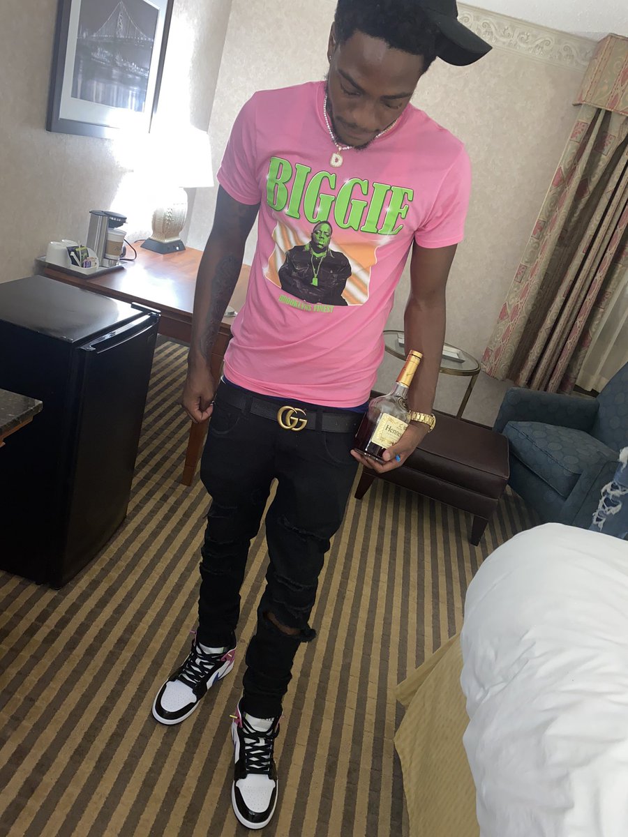 _djnell's tweet image. Feeling like Giannis I got bigger bucks💫💰 
#LLGZZ
#LL500
#LLNUT
#LLCASH