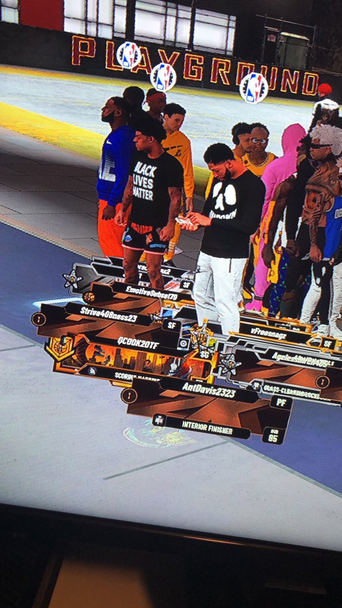 LegionHoops's tweet photo. LeBron, AD, and Quinn Cook waiting to join a NBA2K MyPark game. 

So awesome. (h/t @TopBallCoverage) https://t.co/coNMnFMluc