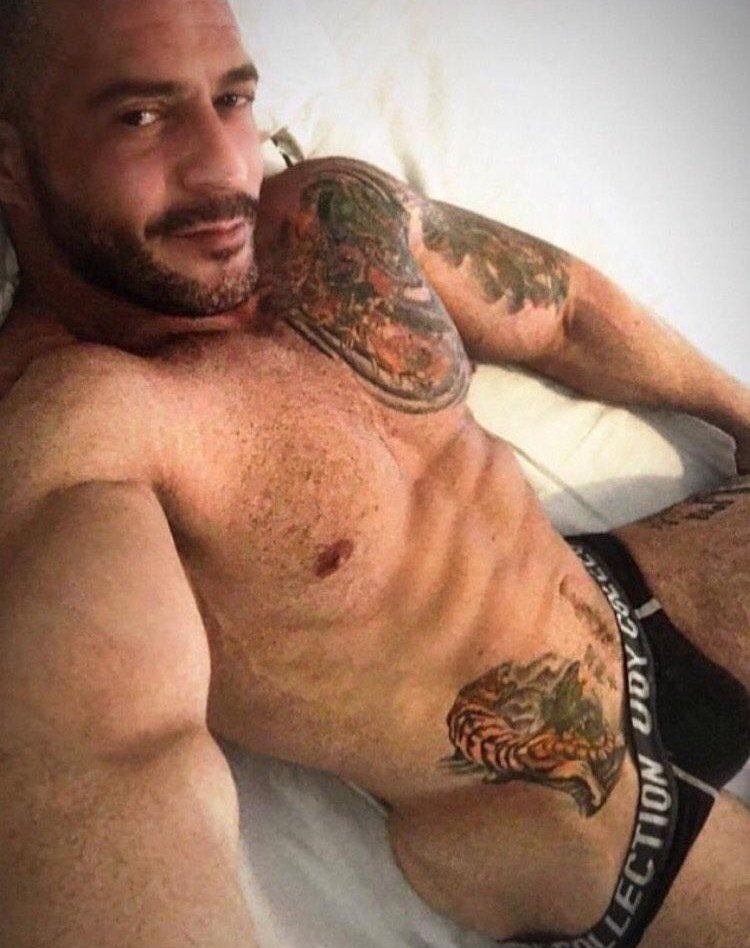 muscledads's tweet photo. 🔥#oscarmarquezxl 🔥 https://t.co/k7lVcQoOMD https://t.co/qU8Y1syuat