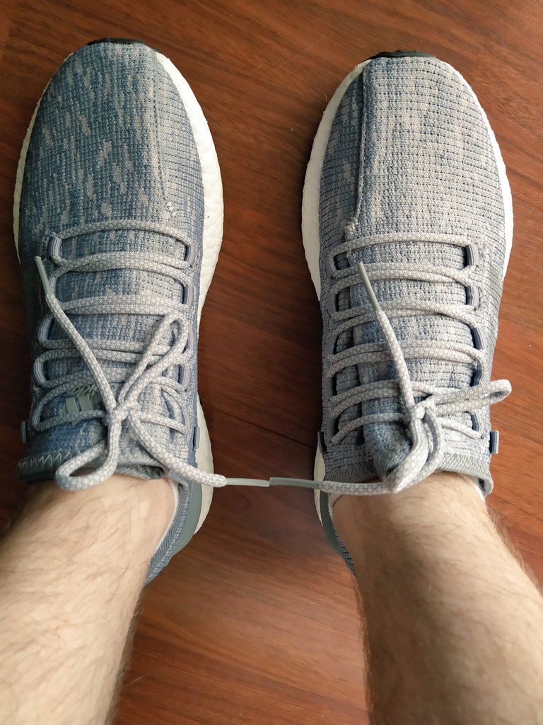 jmvazquezmx's tweet photo. Cómo niño con juguete nuevo 👟
Mis nuevos Adidas #pureboost 👌🏼
Gracias 🙏🏼 https://t.co/XAwDMcySQA