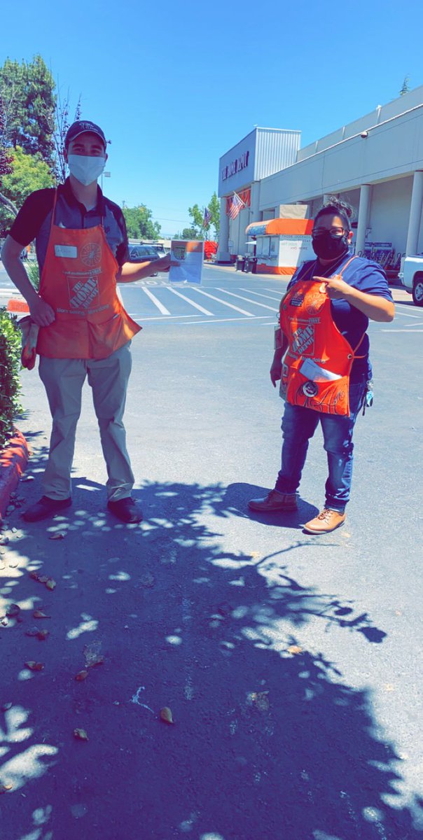 PaolaUribe408's tweet photo. Taking time to thank some of our WEEKEND WARRIORS! Thank you Sunnyvale team for all that you do!! 0640 💪🏼@Julianmasm0640 @Josephareyes83 https://t.co/ihKErhdfY4