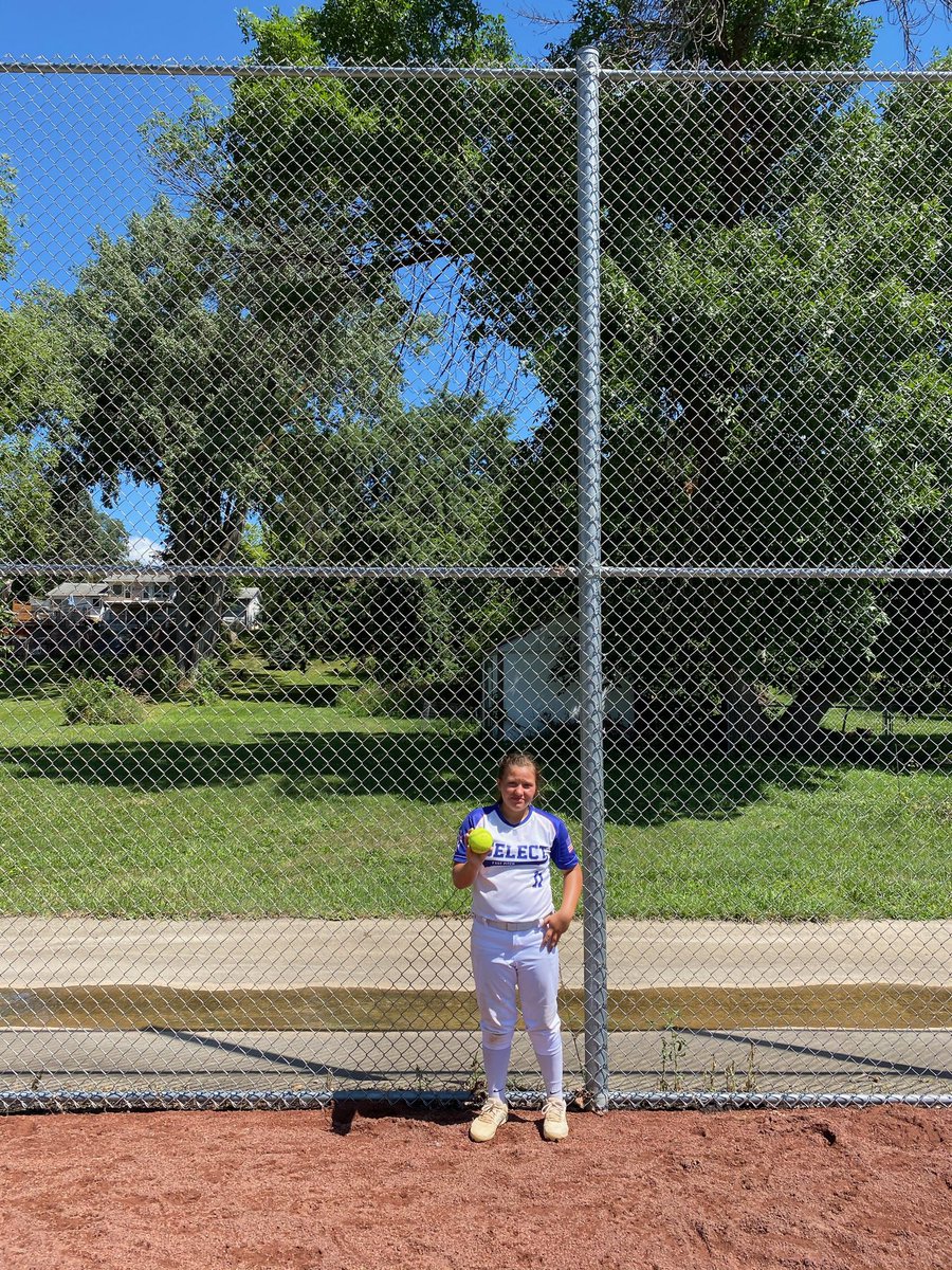 08_select's tweet photo. Our #11 Devyn Younce joined Club Dinger today clearing this monster!!! #ClubDinger https://t.co/P5cKmq0JZ2