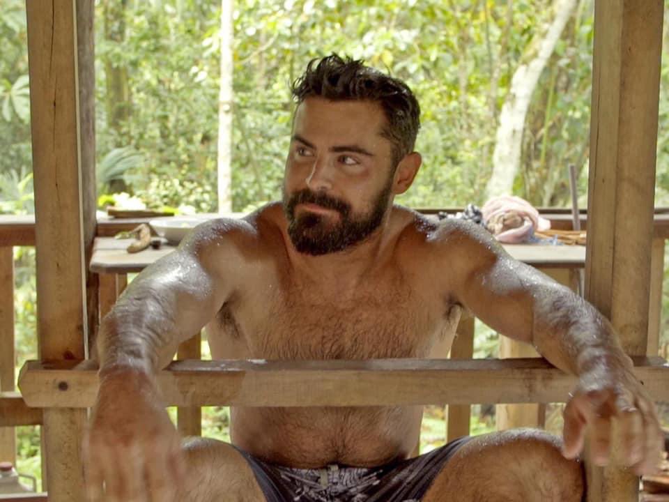 loveablecass's tweet photo. suddenly I am in love again with Zac Efron https://t.co/3xz9JWpsHP
