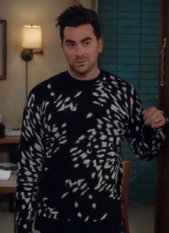 david rose’s iconic sweaters, need I say more?