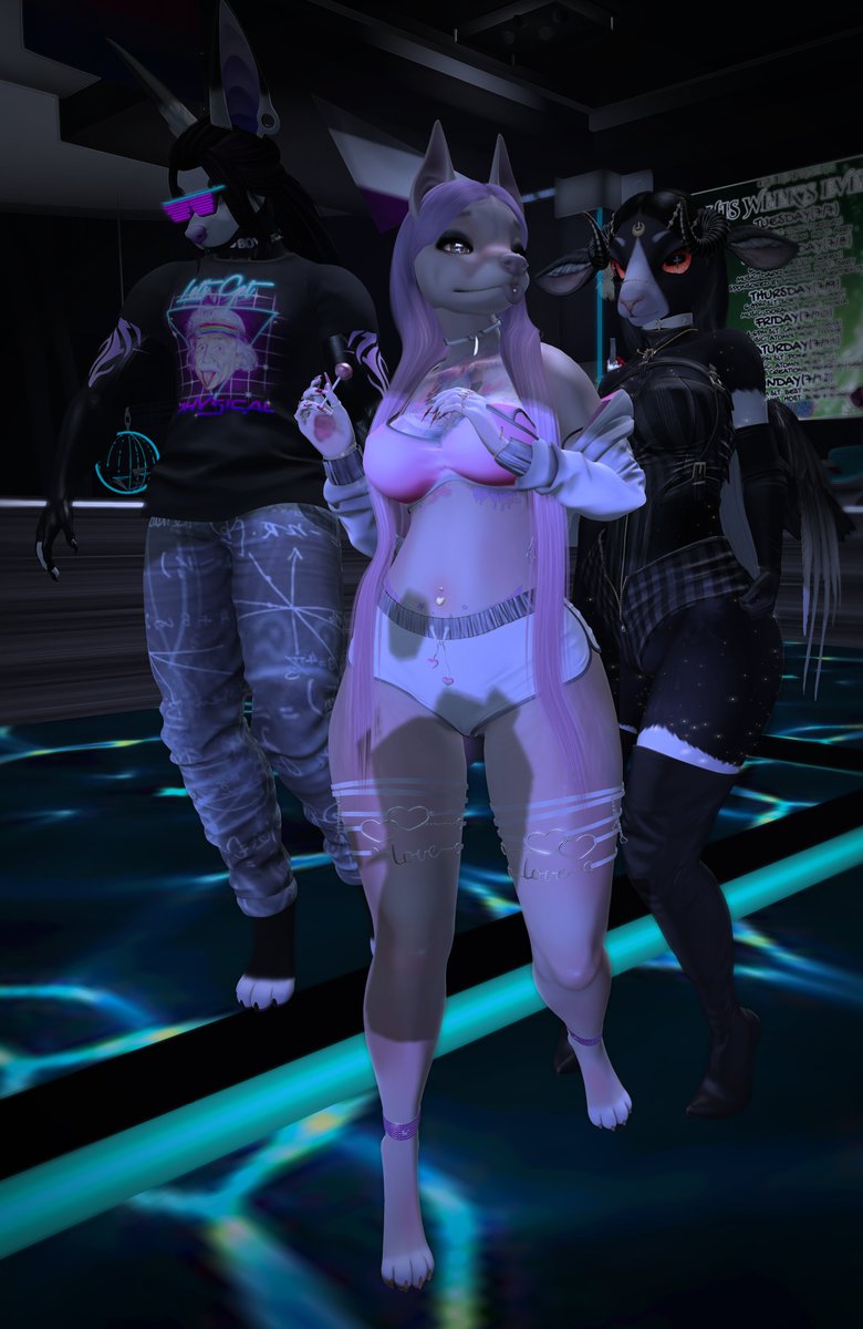 sista_sohl's tweet photo. Exhibit A - My newby ass vs Exhibit B - Awesome Sauce, exhibit B taken by @GothlyHaiden . We were like OMG we took it at the same time. However let's stop &amp; admire her avi, the bestie @LeonnardSl  looking cool in his 80's gear.
#slclub #clubren #musiclover #secondlife #furiends https://t.co/H9hTgkuhzV