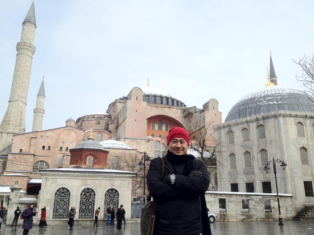 welcome back @hagiasophiamuseum mosque, selamat datang kembali, marhaban Masjid Hagia Sophia di Istanbul, Turkiye..

#hagiasophia proud @rterdogan #istanbul #turkey #masjid #mosque @ayasofyacami #konstantinopel #konstantinopolis #ayasofya #andryariefbulu
