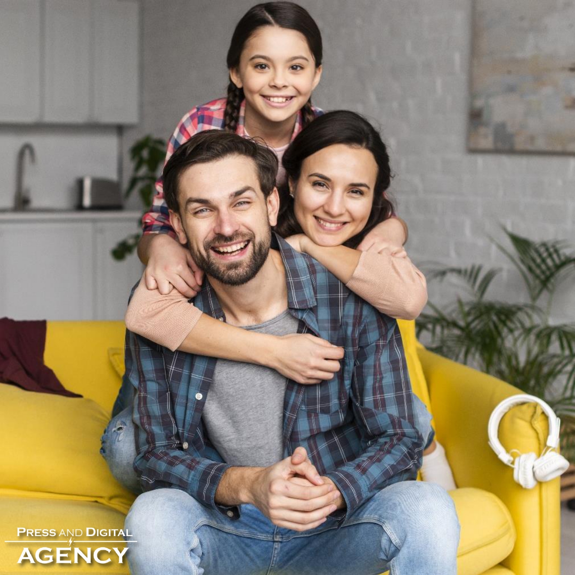 PressAndDigital's tweet photo. 📸 Los momentos más hermosos de tu vida plasmados en una fotografía. 👨‍👩‍👧✨😍
••••••••••••••••••••••••••••••••••
#Foto #Photo #Fotografía #Photography
#Creativity #Picoftheday #Familia #Family
#Bogotá #Colombia #DigitalCreator #PressAndDigital https://t.co/qLmkHLCUs5