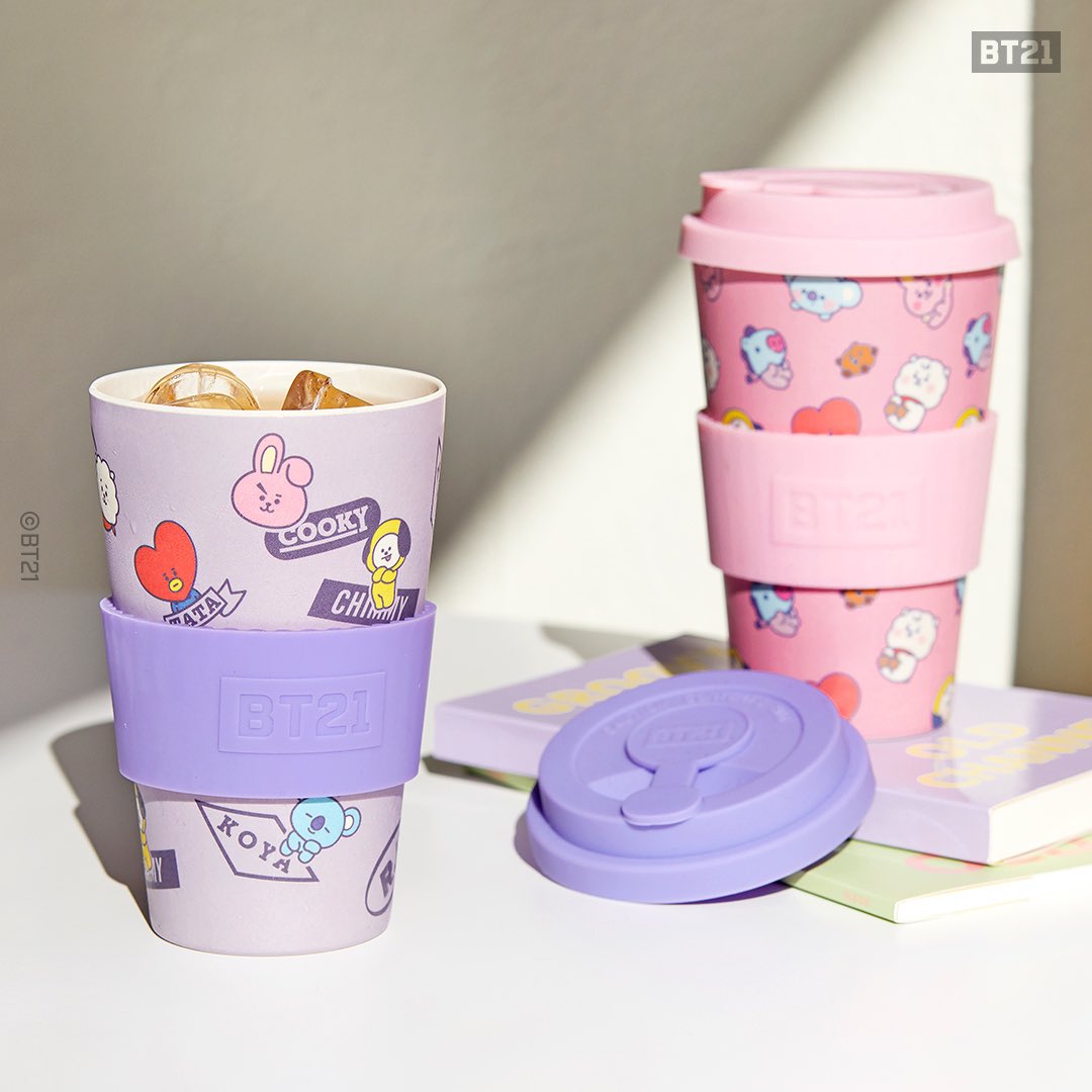 Fancy a cuppa? 🍵☕

#BT21 Stick Tea Set &
#ReusableCup Drop!

Infuse 8 varieties of tea leaves in the durable cup, 
and enjoy a cuppa with BT21 at the comfort of your couch! 

Only TODAY
at LINE FRIENDS COLLECTION!
lin.ee/Iu2Gh7J

#TeaSet #TinCase #ThankyouCard