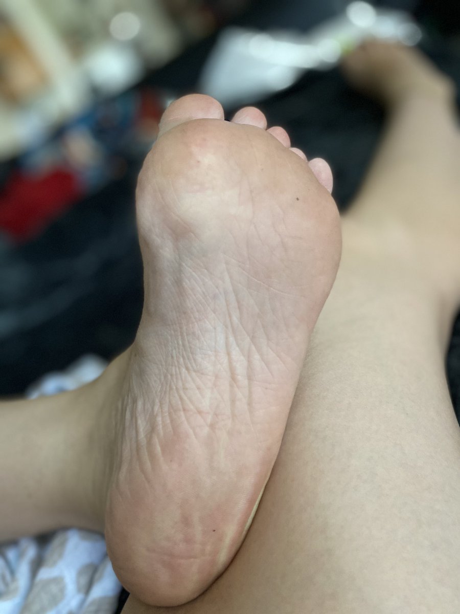 tentoes59205129's tweet photo. 😏😏 #feet #toes #footfetishnation #foot #feetporn #feetworship #soles #feetlovers #feetpics #feetfetishworld #footfetish #prettyfeet #instafeet #barefeet #footfetishcommunity #footmodel #footporn #sexyfeet #barefoot #cutefeet #prettytoes #legs #feetmodel #solesfetish https://t.co/pmR9zsSKd4
