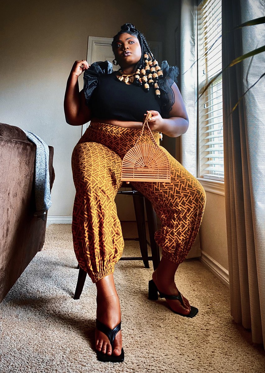 shantidjenne's tweet image. #SitInStyle Series pt. 4 Go follow my IG for daily #styleinspo