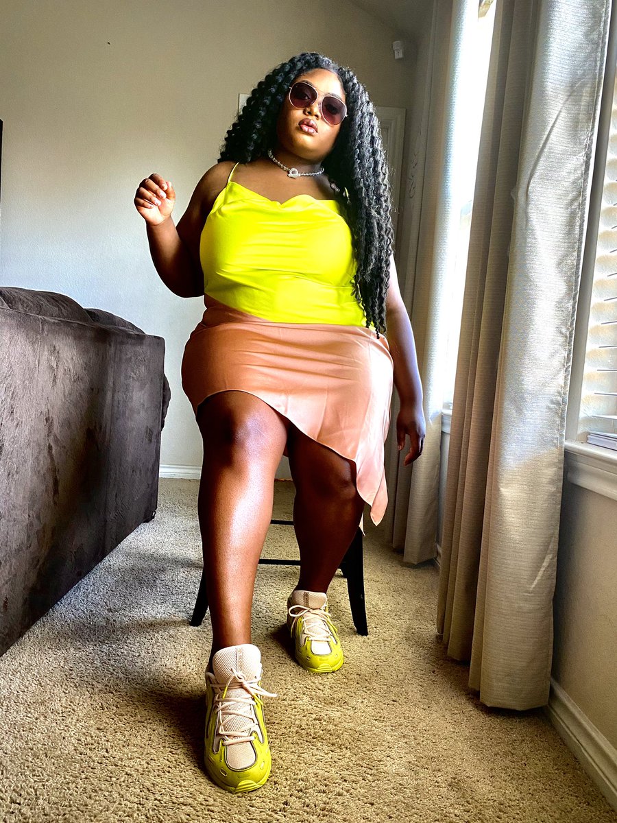 shantidjenne's tweet image. #SitInStyle Series pt.3 😉 #Style #fashionblogger