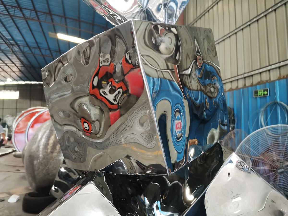 FoshanPutie_SS's tweet photo. Cube #stainless steel with #mirrored finish https://t.co/QlW4wdhhMZ