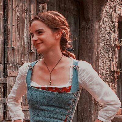 ewgeller's tweet image. a emma watson interpretando a
princesa bela é o meu conceito favorito