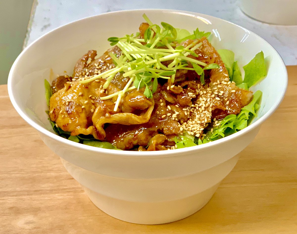 Cafe Bar 47 シーナ 西那須野のcafe Bar47です テイクアウト 店内 元気に営業中です 本日は 焼肉丼がオススメ カルビと ロースのあいもりで ボリューミーなのに飽きない味 テイクアウトも好評販売中です 11 00 14 00 月曜ランチのみ